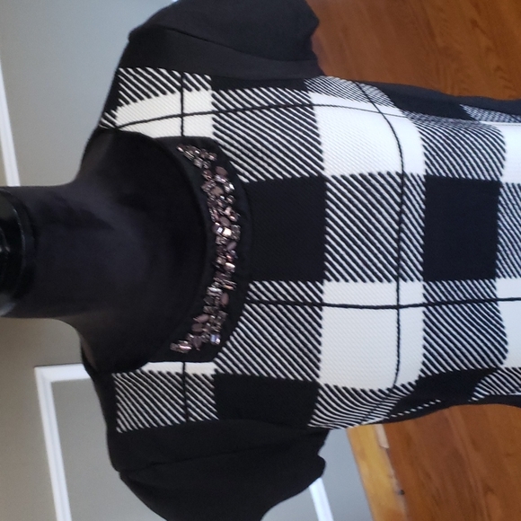 Worthington Blouse - Picture 2 of 8